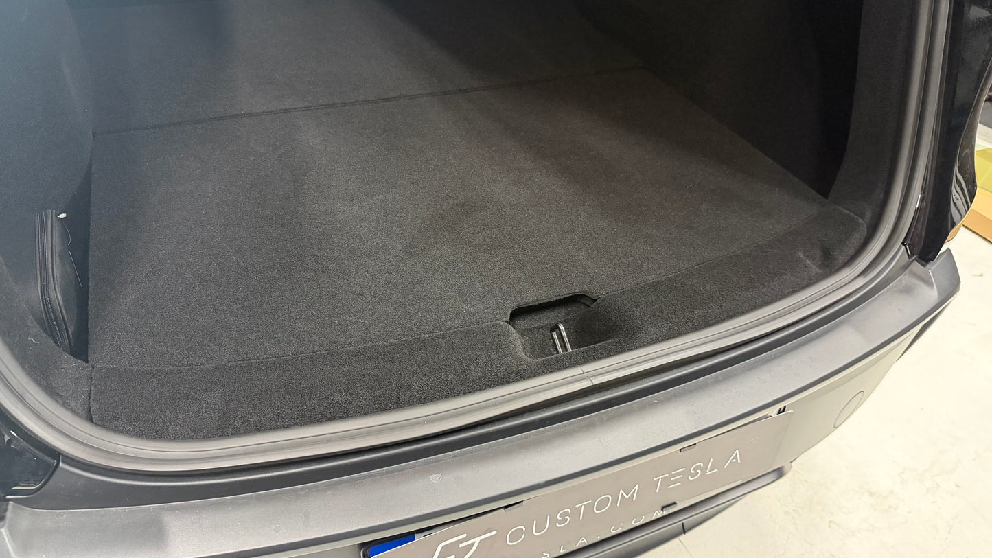 Model Y Standard Ladekantenupgrade