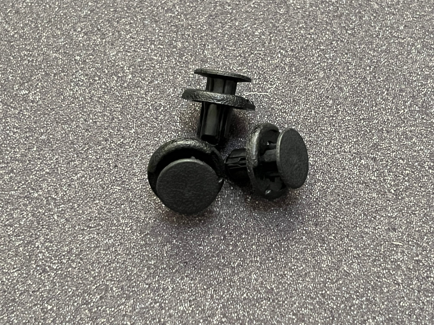 Push Pull Rivet (1006521-00-A)